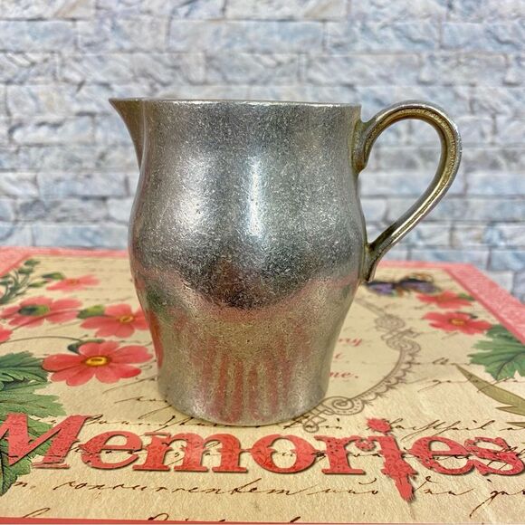 Vintage 1970s Pewter Creamer Colonial Style - Picture 1 of 6
